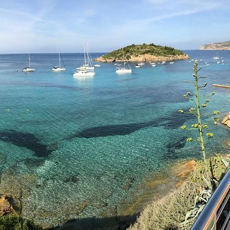 Hebergement Front De Mer Apartman Sant Elm Kültér fotó