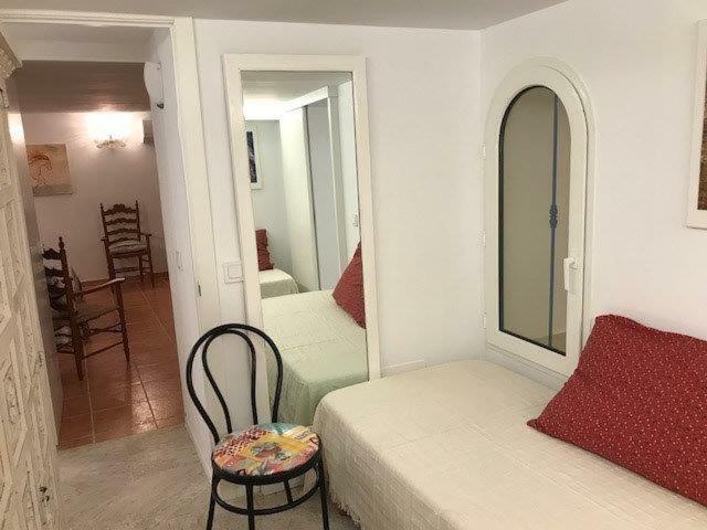Hebergement Front De Mer Apartman Sant Elm Kültér fotó