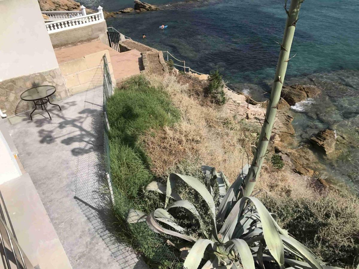 Hebergement Front De Mer Apartman Sant Elm Kültér fotó