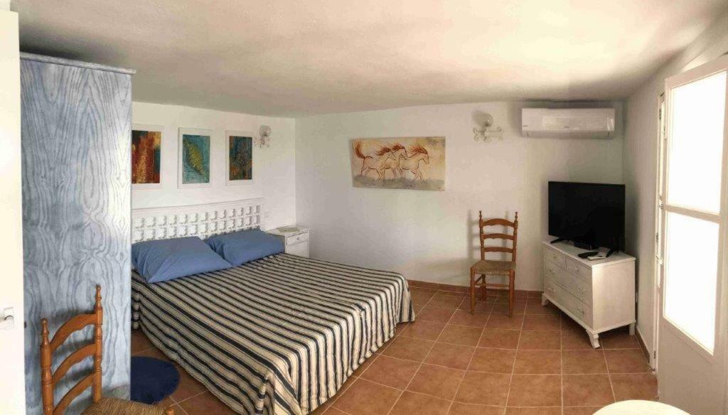 Hebergement Front De Mer Apartman Sant Elm Kültér fotó
